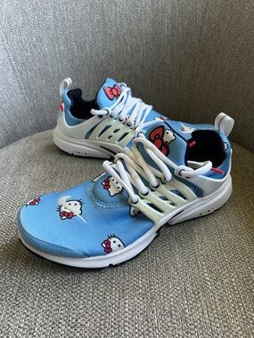 Nike Air Presto "Hello Kitty” Sneakers